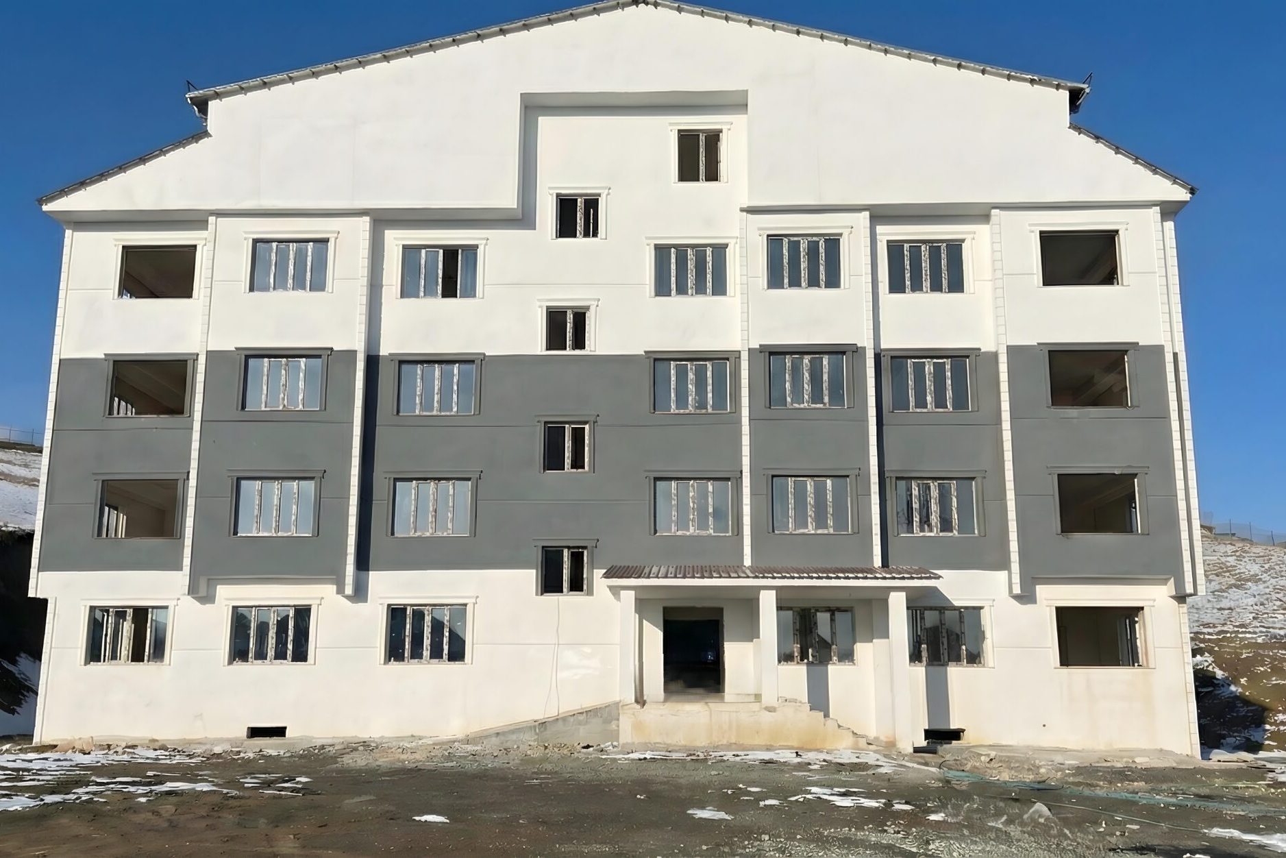 YÜKSEKOVA KAPAK